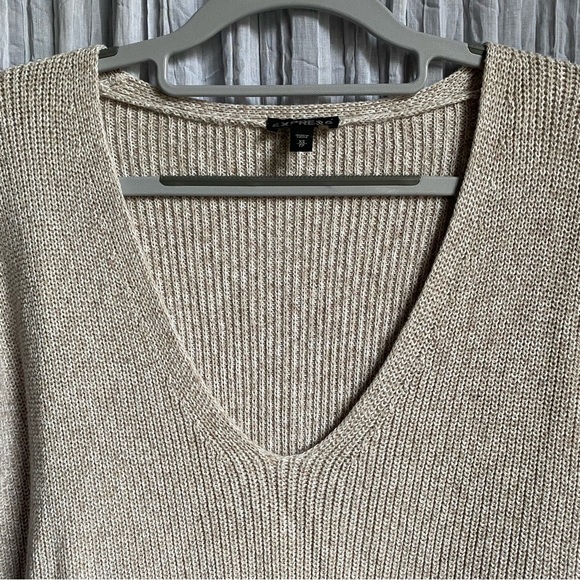 Express Knit V-Neck Sweater - Picture 2 of 7